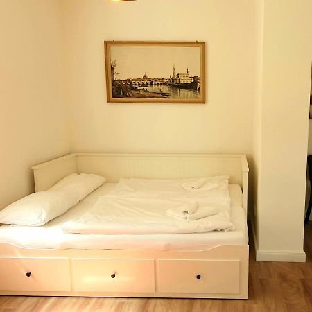 Pineapple Apartments Dresdner Heide Mit Garten دريسدن المظهر الخارجي الصورة